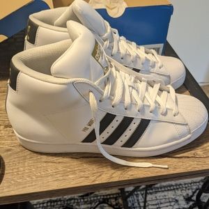 Adidas Pro Model size 9.5
